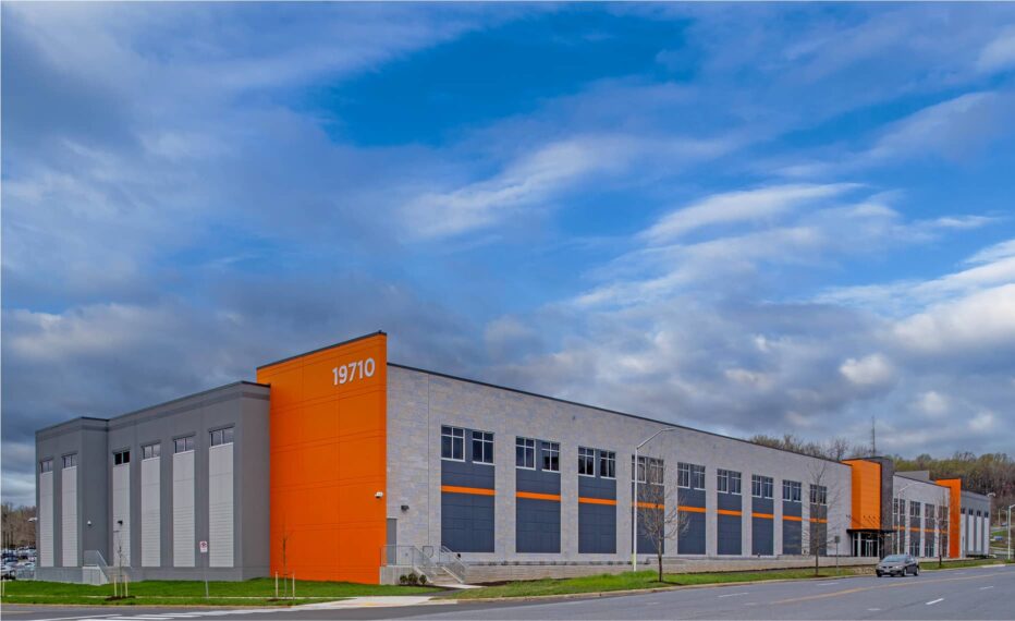Arium AEC Firm High-Tech Electronics Manufacturing Building Exterior
