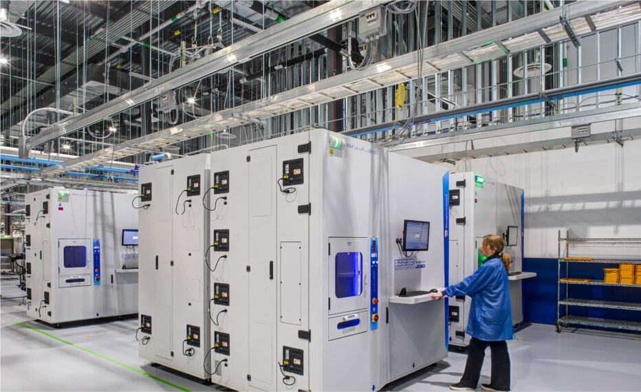 Arium AEC Firm High-Tech Electronics Manufacturing Equipment