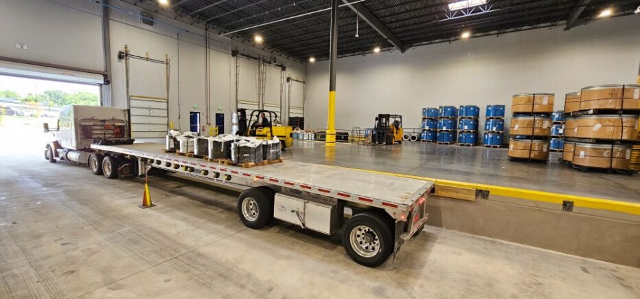 TitanSteel-Interior-Warehouse-Truck-Loading