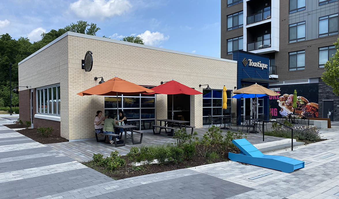 Toastique exterior of restaurant